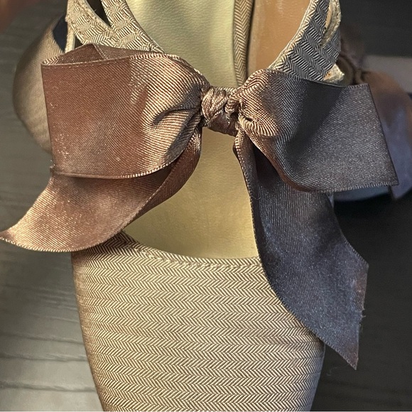 Ann Marino Women’s Dress Shoes 9M Heels Brown Satin Bow Cutouts Retro Academia - Picture 5 of 13